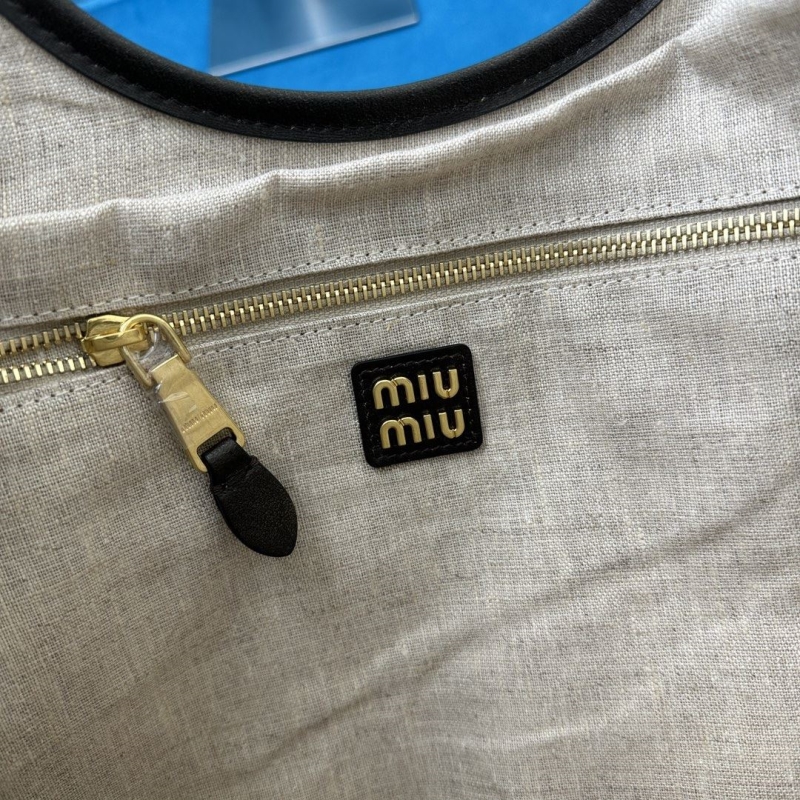 Miu Miu Tote Bags